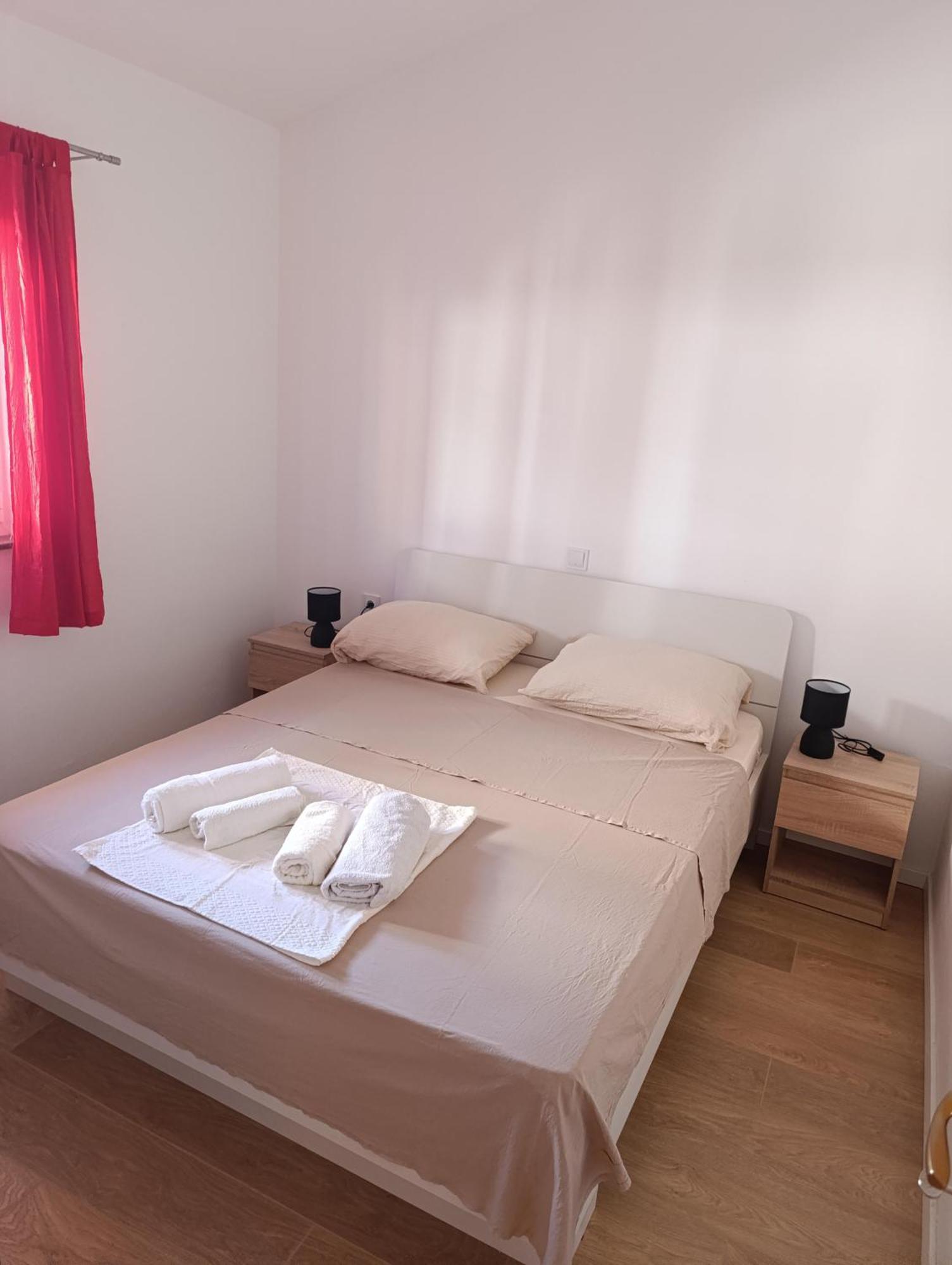 Apartmani Peko Pag Town Kültér fotó